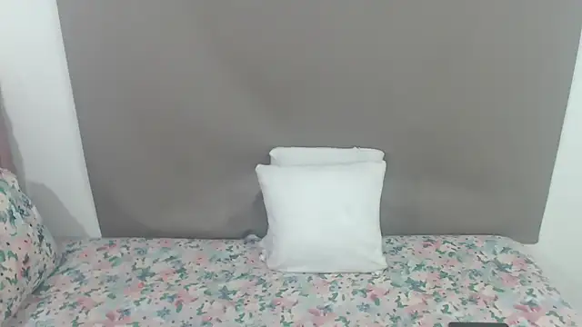 kimberlyjamexxx online show from July 6, 3:36 am