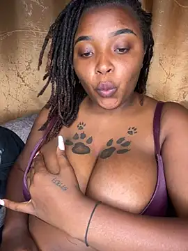 Snapshot of Savage_baby chatting on December 5, 6:33 pm Savage baby online show from December 5, 6:33 pm