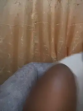 Snapshot of Savage_baby chatting on December 10, 3:52 am Savage baby online show from December 10, 3:52 am