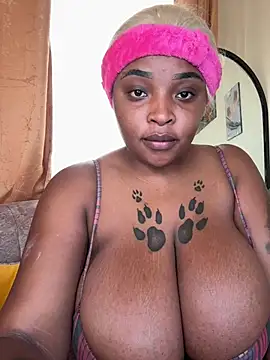 Snapshot of Savage_baby chatting on March 12, 7:46 am Savage baby online show from March 12, 7:46 am