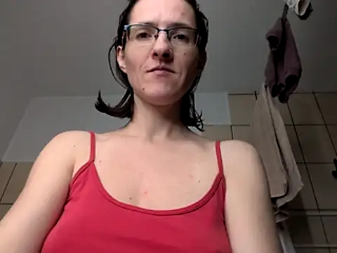 Snapshot of Milky_hairy_mommy chatting on November 9, 8:40 pm Milky hairy mommy online show from November 9, 8:40 pm
