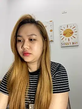 Odette68 online show from March 20, 11:53 pm