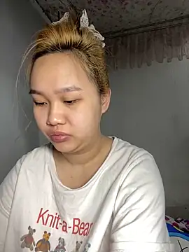 Odette68 online show from May 5, 12:51 am