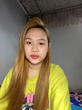 Odette68 online show from May 6, 12:30 am