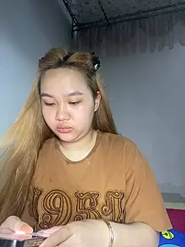Odette68 online show from May 9, 2:50 am