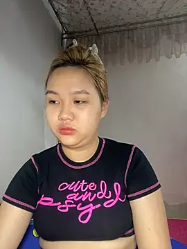 Odette68 online show from May 10, 11:54 pm
