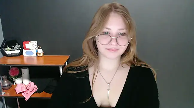 lady minx online show from January 7, 8:03 am