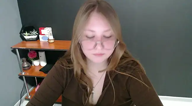 lady minx online show from January 10, 10:39 am