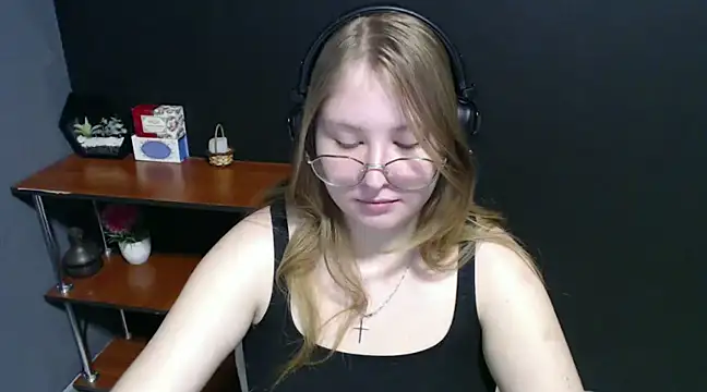 lady minx online show from January 24, 10:53 am