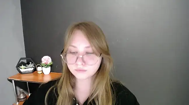 lady minx online show from February 24, 10:26 am