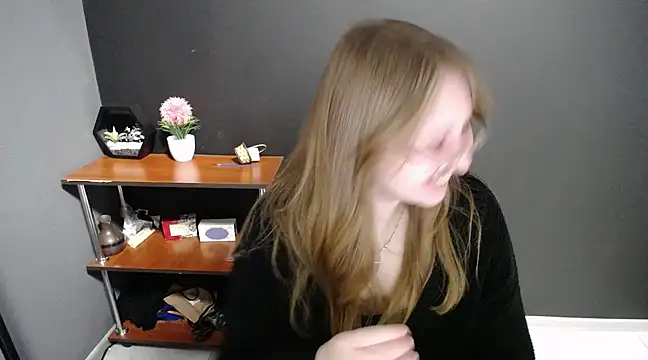 lady minx online show from March 17, 7:57 am