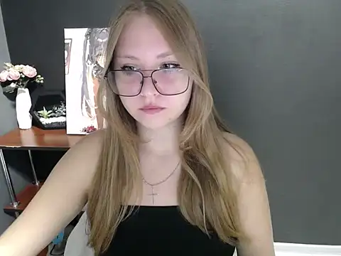lady minx online show from September 18, 6:26 am