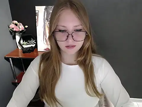 lady minx online show from October 2, 6:42 am