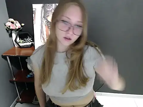 lady minx online show from October 8, 6:33 am