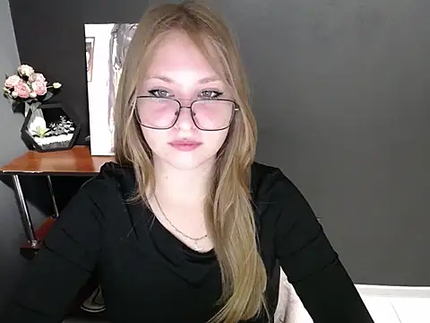 lady minx online show from October 10, 6:56 am