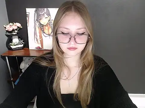 lady minx online show from November 4, 7:40 am