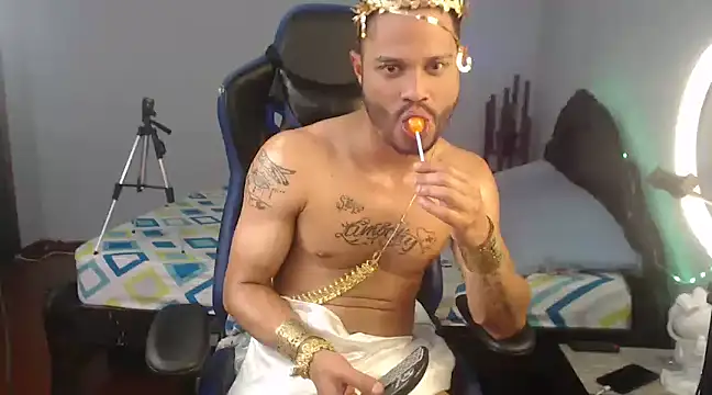 Snapshot of Sebastian_lugo chatting on February 28, 8:18 pm Sebastian lugo online show from February 28, 8:18 pm