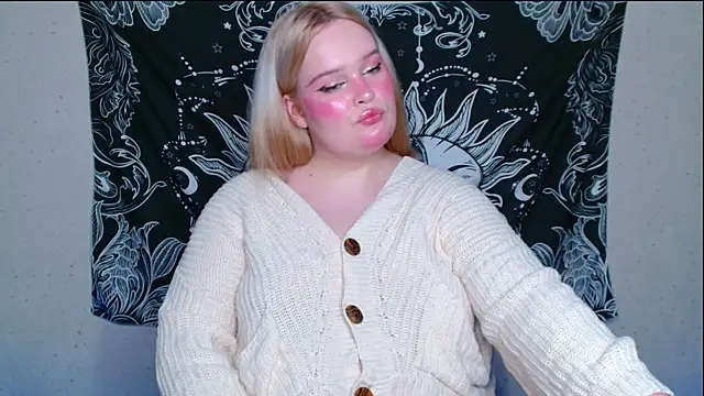 Snapshot of rozzhaos8 chatting on March 14, 2:28 am rozzhaos8 online show from March 14, 2:28 am