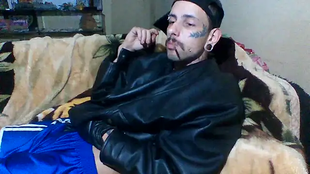 sellvageria online show from October 10, 8:30 pm