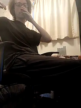 Snapshot of bigdickbri8 chatting on February 16, 10:06 pm bigdickbri8 online show from February 16, 10:06 pm