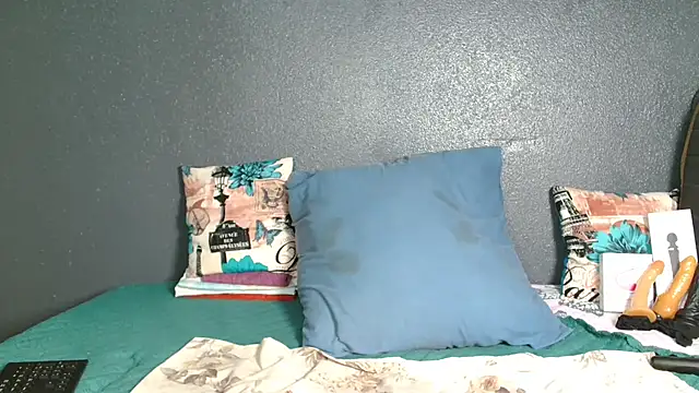 ThickAss90 online show from May 11, 1:33 am