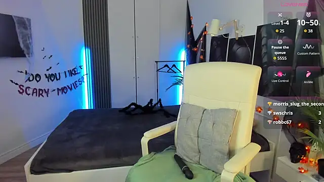 Snapshot of SashaSunlight chatting on October 29, 2:41 pm SashaSunlight online show from October 29, 2:41 pm