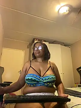 Nomthie online show from October 28, 11:29 pm