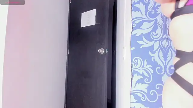 ice queen  online show from October 12, 4:00 am