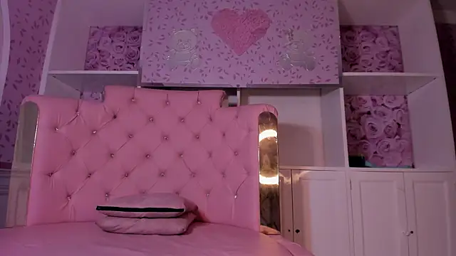 ice queen  online show from October 30, 3:52 am