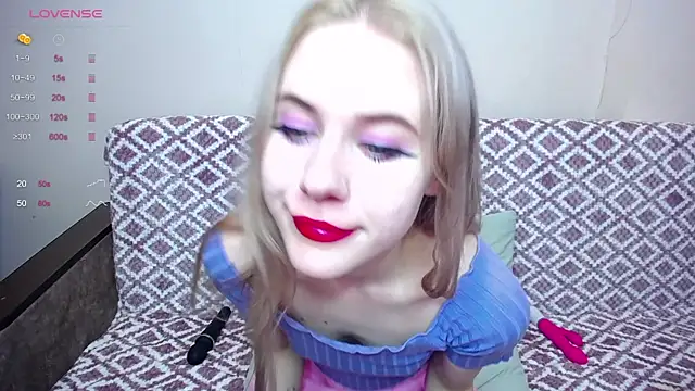 Olivia Graceee online show from December 21, 8:39 am