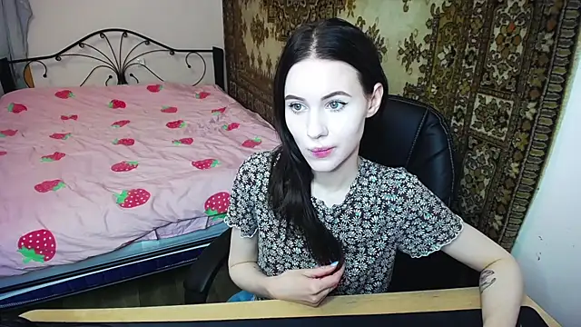 Snapshot of Olivia_Graceee chatting on May 17, 10:00 am Olivia Graceee online show from May 17, 10:00 am