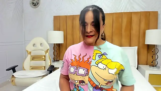 Daphne81  online show from February 5, 2:29 am