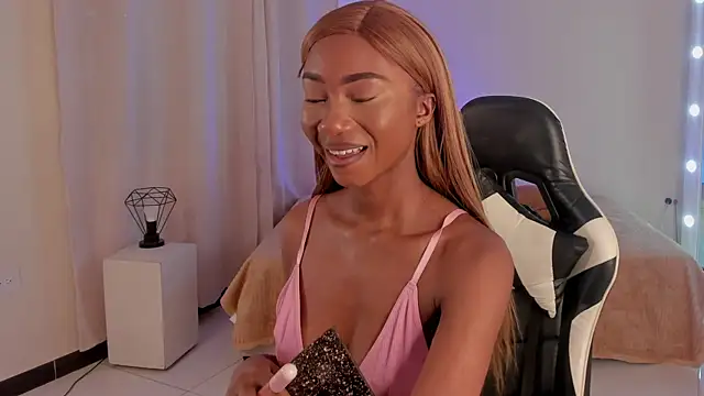 SavannahWildee online show from January 16, 11:48 am