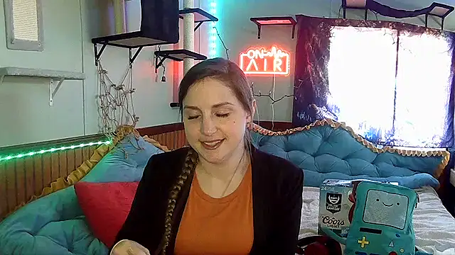 Snapshot of mirannacult chatting on December 9, 4:15 pm mirannacult online show from December 9, 4:15 pm