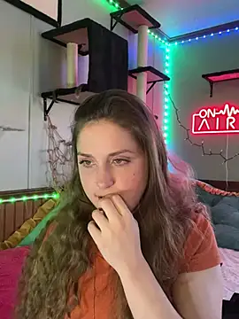 Snapshot of mirannacult chatting on December 9, 7:18 pm mirannacult online show from December 9, 7:18 pm