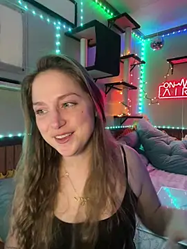 Snapshot of mirannacult chatting on December 19, 9:07 am mirannacult online show from December 19, 9:07 am