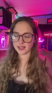 Snapshot of mirannacult chatting on December 24, 8:49 pm mirannacult online show from December 24, 8:49 pm