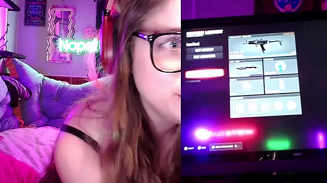 Snapshot of mirannacult chatting on January 22, 2:04 am mirannacult online show from January 22, 2:04 am