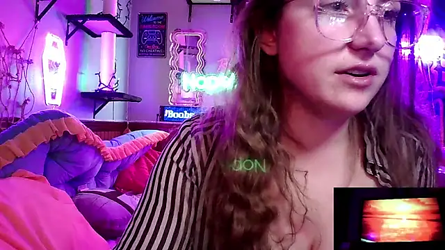Snapshot of mirannacult chatting on February 2, 12:19 am mirannacult online show from February 2, 12:19 am