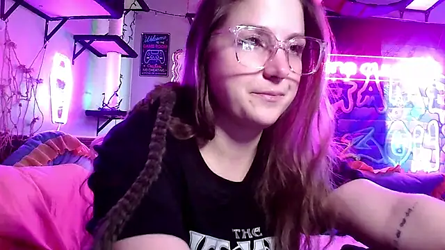 Snapshot of mirannacult chatting on February 3, 7:42 pm mirannacult online show from February 3, 7:42 pm