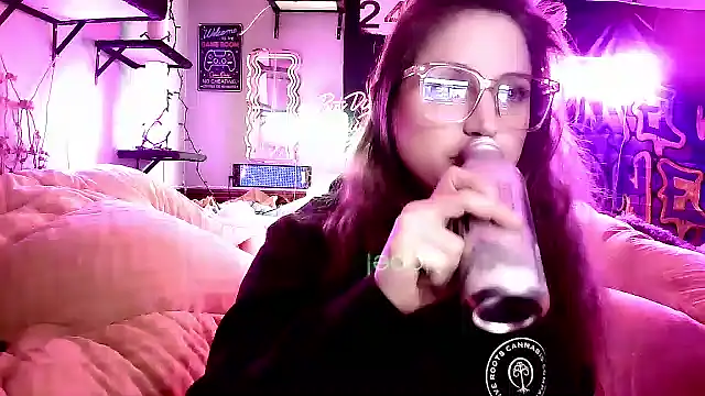 Snapshot of mirannacult chatting on February 21, 6:07 am mirannacult online show from February 21, 6:07 am