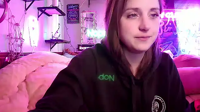Snapshot of mirannacult chatting on February 27, 7:34 am mirannacult online show from February 27, 7:34 am