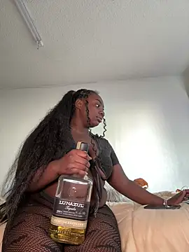 LillShayy online show from January 16, 2:43 pm