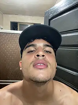 Snapshot of Mentriplex chatting on September 23, 4:26 am Mentriplex online show from September 23, 4:26 am