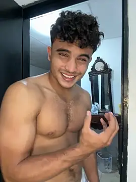 Snapshot of Mentriplex chatting on October 19, 1:39 am Mentriplex online show from October 19, 1:39 am