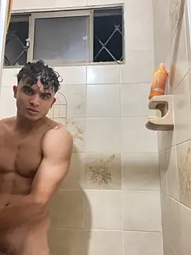 Snapshot of Mentriplex chatting on November 10, 4:11 am Mentriplex online show from November 10, 4:11 am