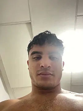 Snapshot of Mentriplex chatting on February 14, 2:19 am Mentriplex online show from February 14, 2:19 am