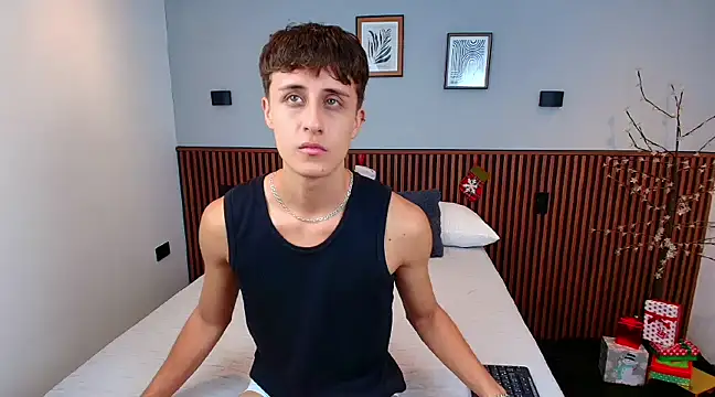 JoseloEvans online show from December 27, 11:21 pm