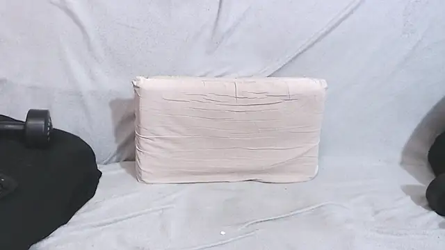 qustci-couple online show from January 21, 7:17 pm
