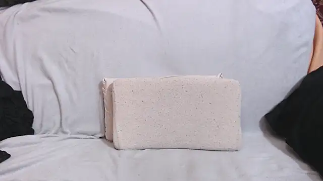 qustci-couple online show from January 25, 9:46 pm